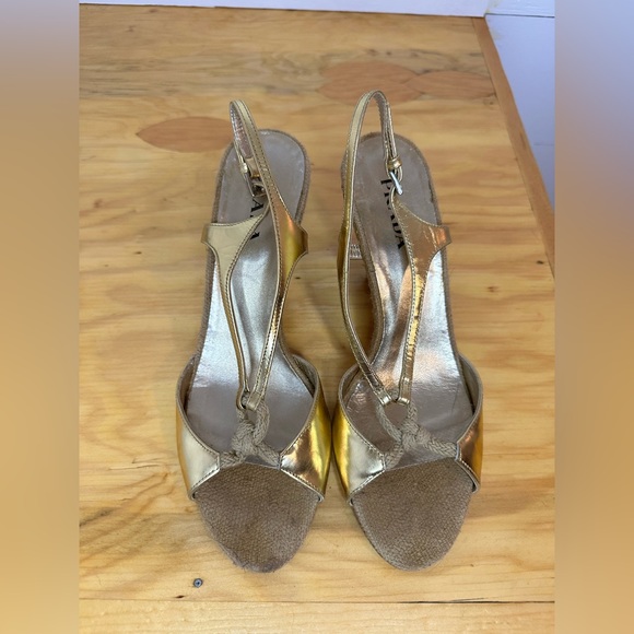 Prada gold wedge basket weave heel sandal 38 1/2 - Picture 2 of 5
